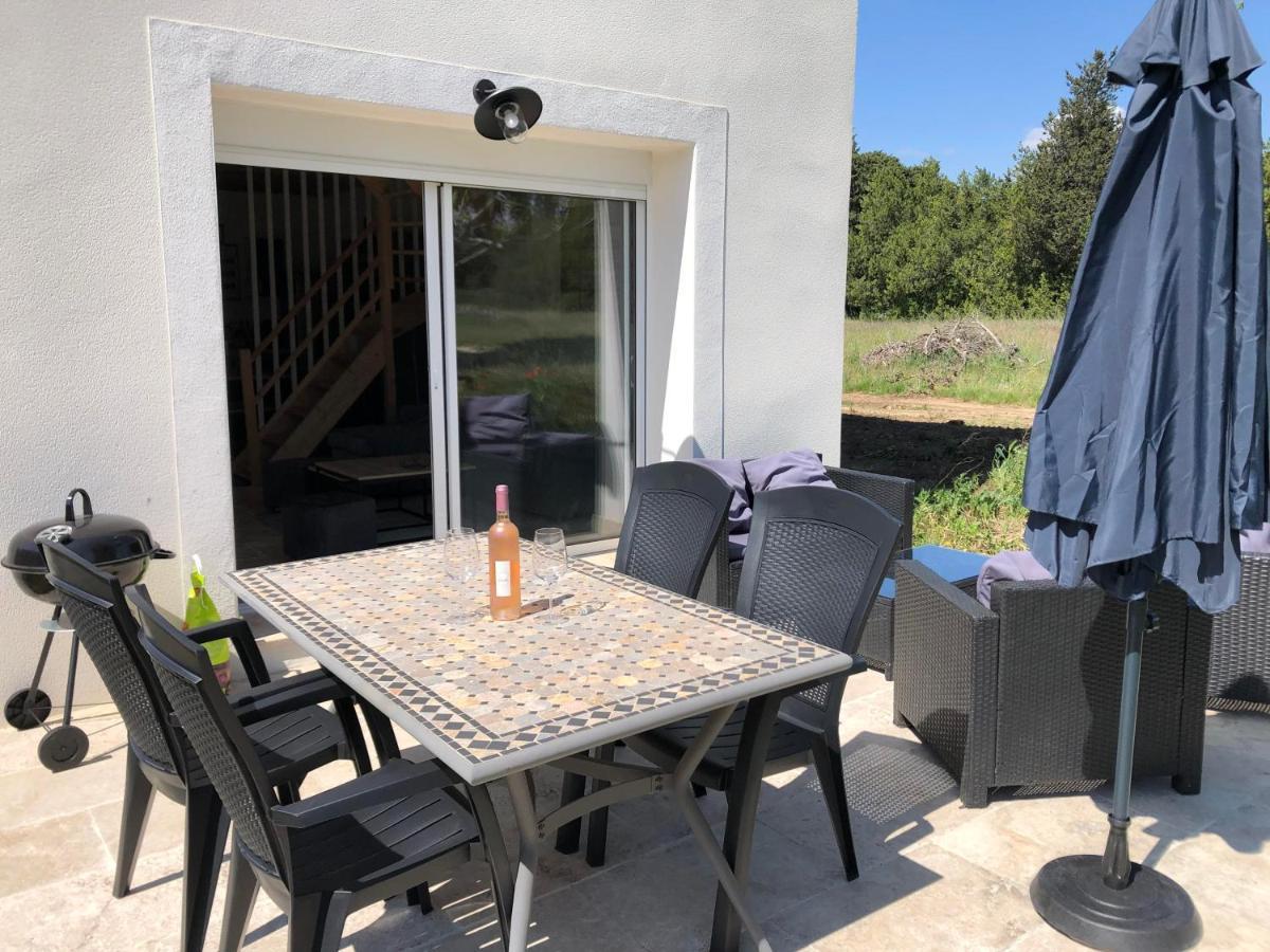 Gite De Charme En Provence Villa Monteux Eksteriør billede